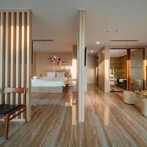 Emerald Bay & 5* Nha Trang