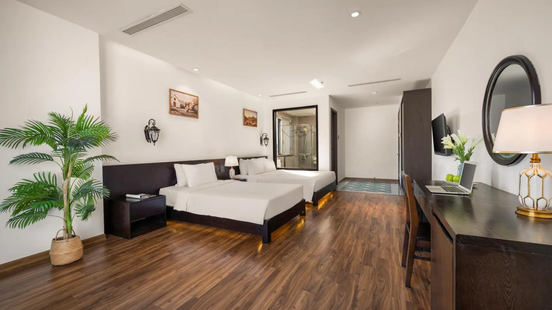 Nostalgia DS Hotel Da Nang